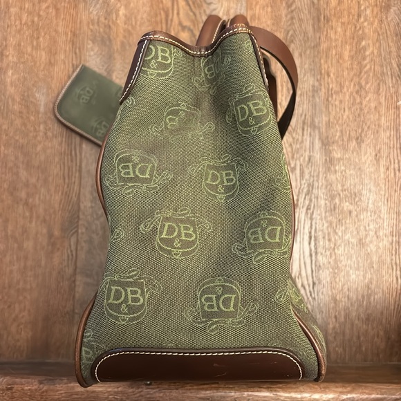 Dooney Bourke Donegal Crest Bag, With Accessories. Dark Green. - Picture 8 of 16